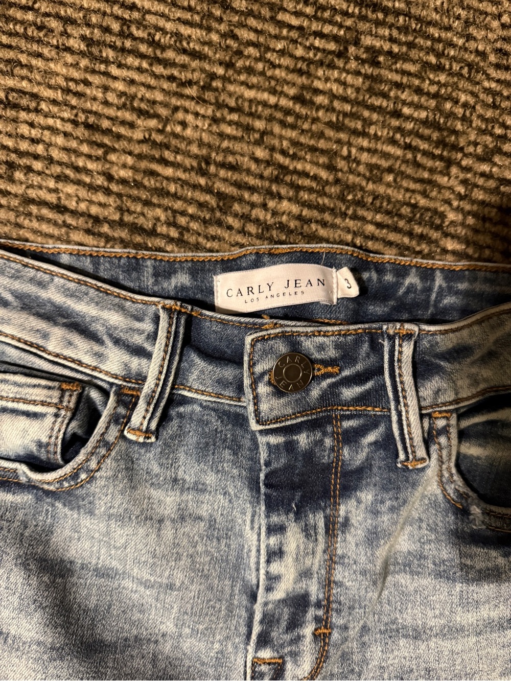 Carly Jean Los Angeles Light Wash High-Rise Jeans